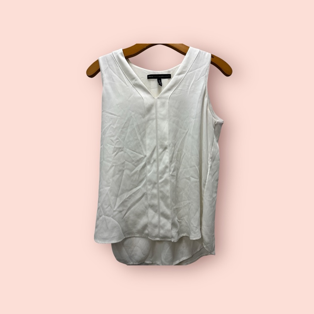 White House Black Market Sleeveless Buttoned Blouse with Mandarin Collar